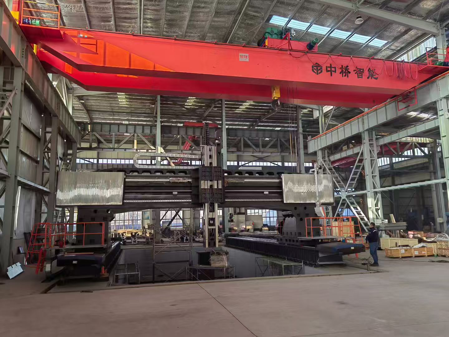 대규모 CNC 갠트리 머시닝 센터가 어떻게 성공적으로 조립되었는지 확인해 보세요.