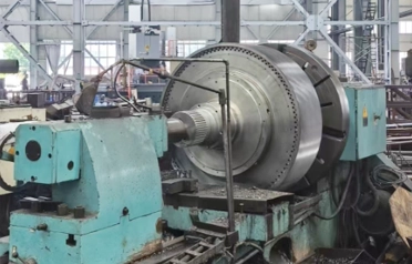 대형 맞춤형 부품 가공 시 발생하는 문제를 어떻게 해결할 수 있습니까? Tangshan Yuexin Machinery의 견고한 수평 선반은 대형 부품의 정밀 가공을 가능하게 합니다.
